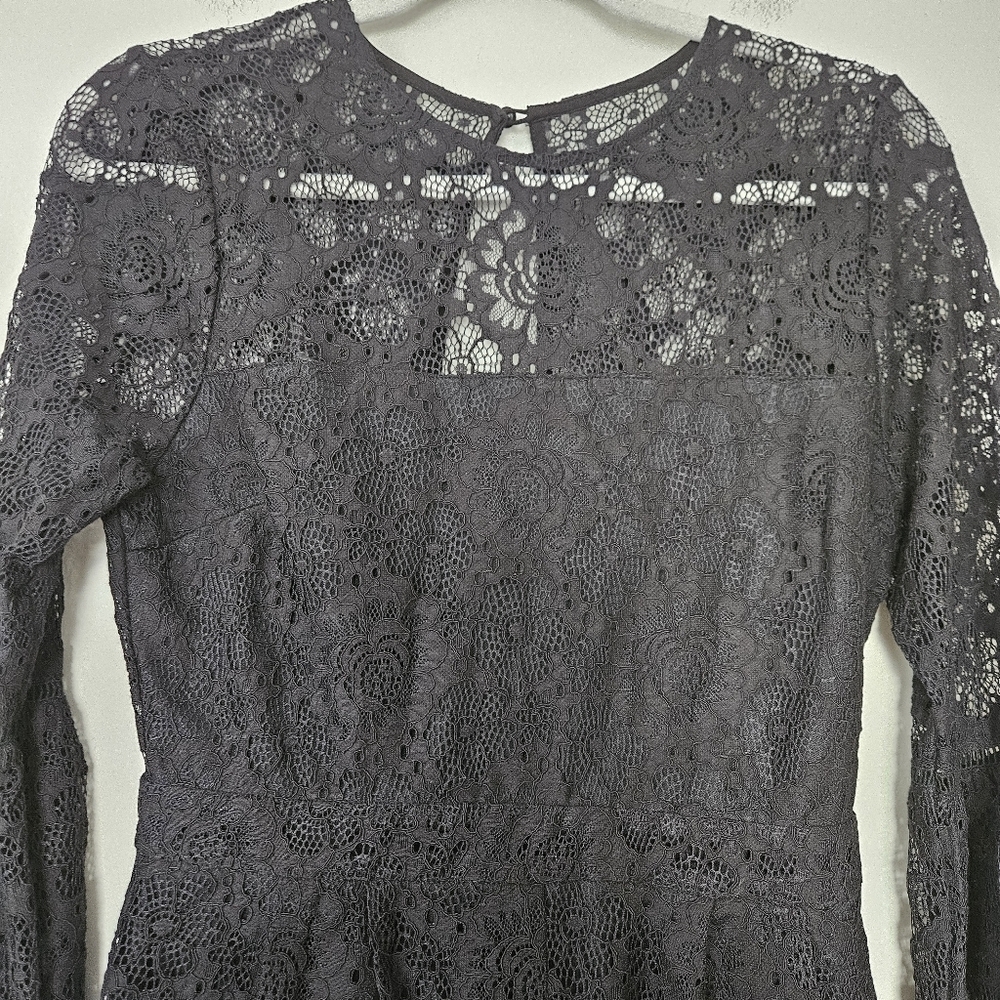 Lost +Wander black lace bell sleeves romper size S - Picture 7 of 10
